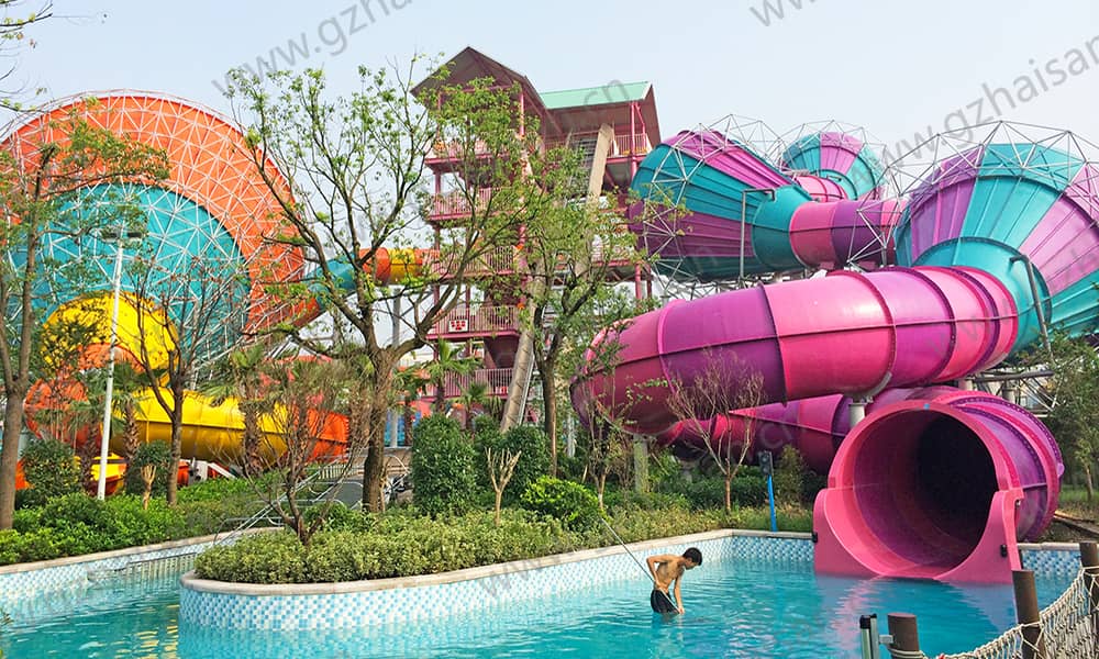 浙江杭州浪浪浪水公園大喇叭與暴風谷組合