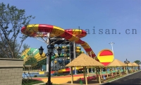 網紅水滑梯，夏日清涼狂歡盛宴
